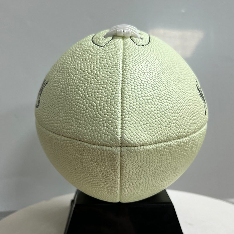 PU Luce notturna Rugby Calcio  - Rugby Training Ball recensione e prezzo